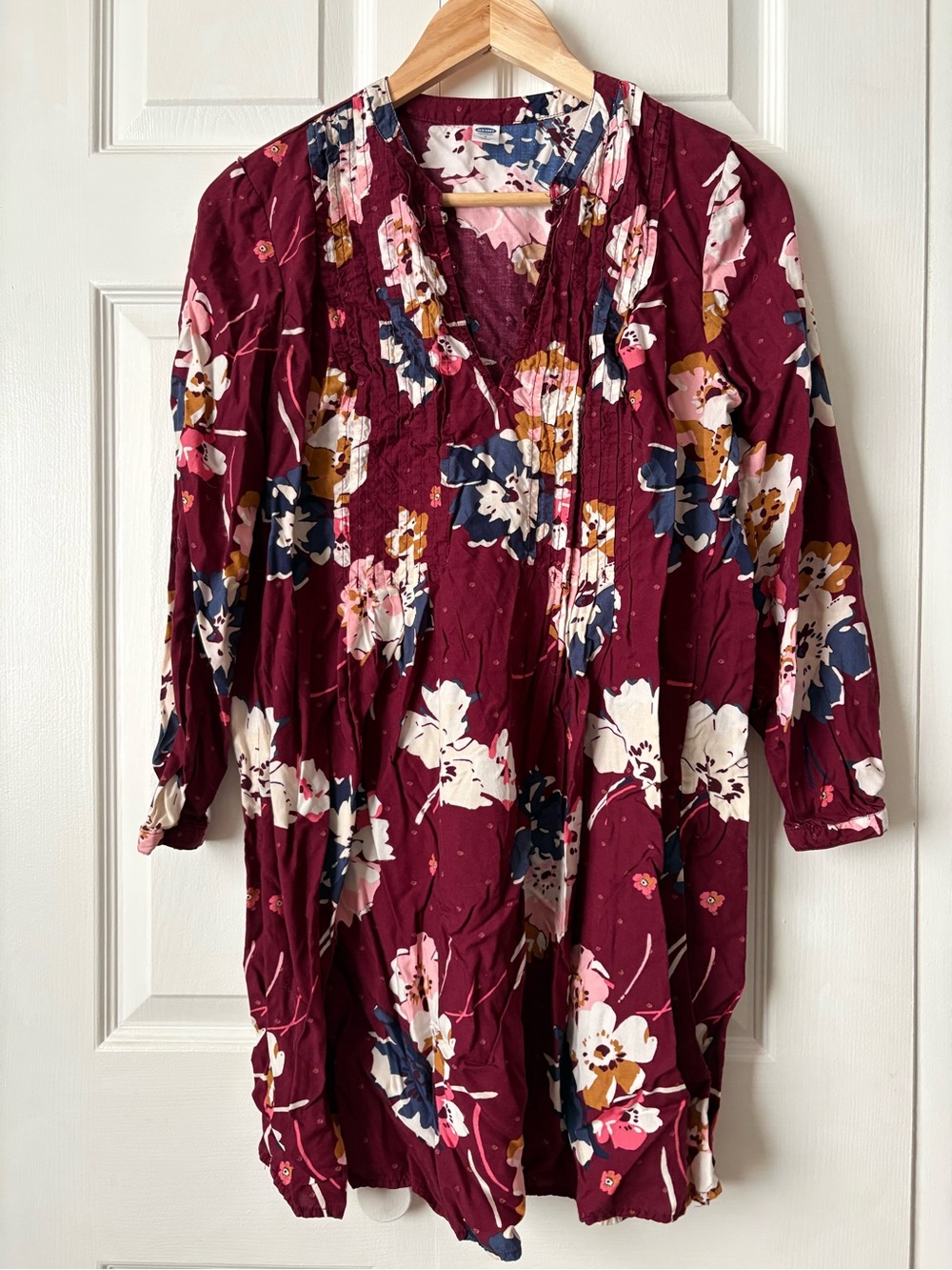 Old Navy Burgundy Floral Long-Sleeve V-Neck Dress